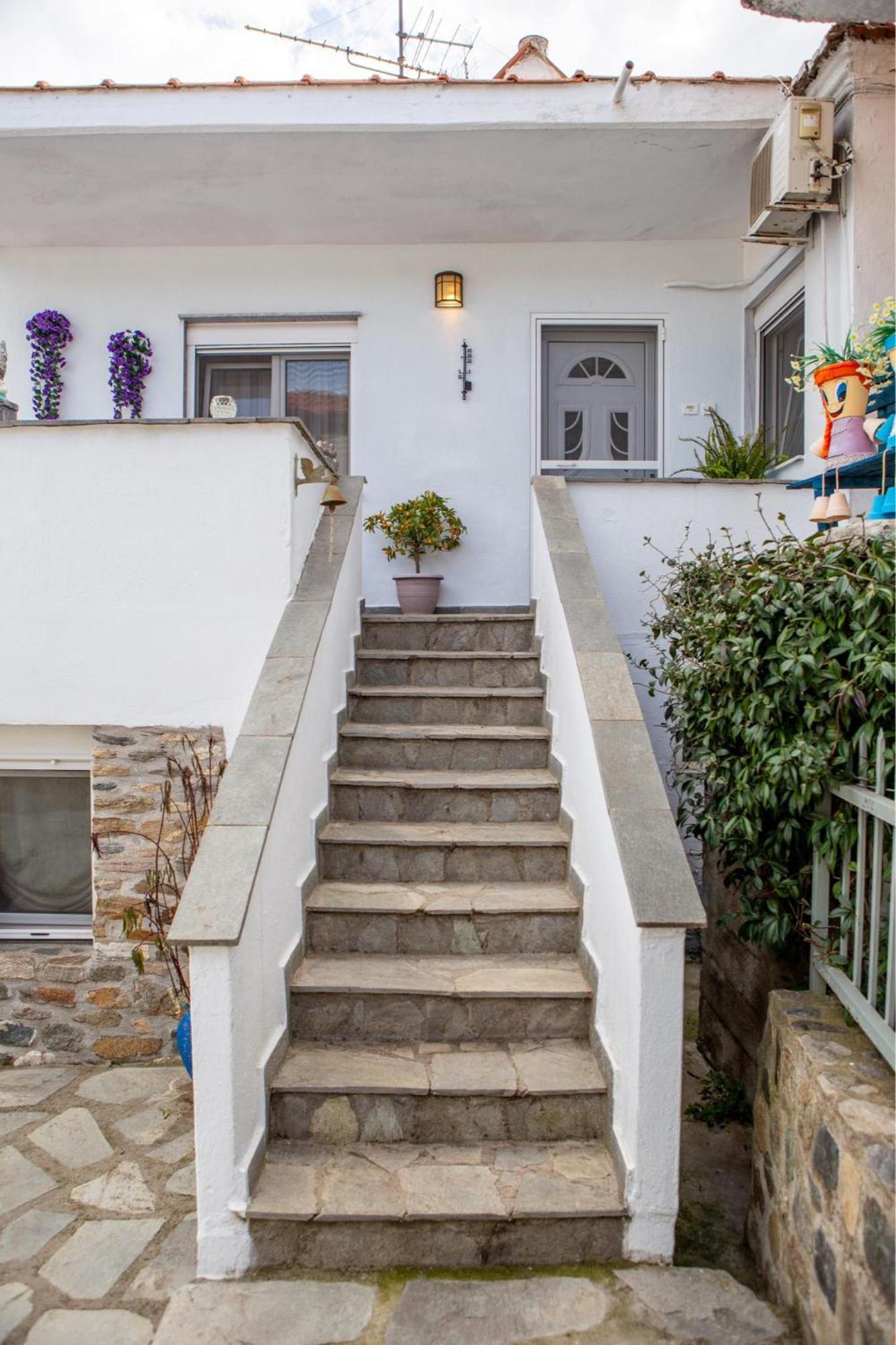 Titika House Guest House Nea Vrasna Exterior photo