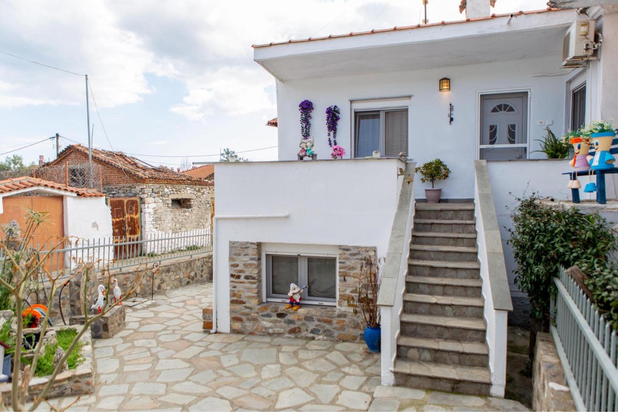 Titika House Guest House Nea Vrasna Exterior photo